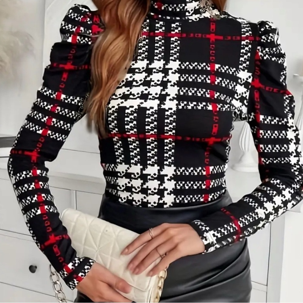 🖤 BOUTIQUE BRAND Plaid Stretchy Top